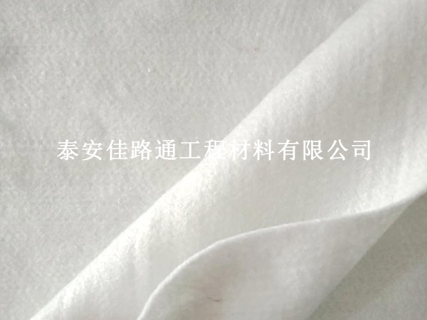 丙綸土工布未來發(fā)展趨勢:創(chuàng)新與環(huán)保的雙輪驅(qū)動(dòng) 丙綸土工布未來發(fā)展趨勢:創(chuàng)新與環(huán)保的雙輪驅(qū)動(dòng)