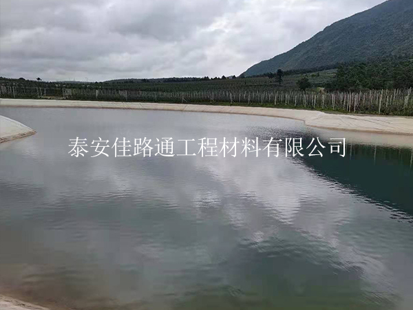 調節(jié)池防滲膜鋪設實用技巧 調節(jié)池防滲膜鋪設實用技巧