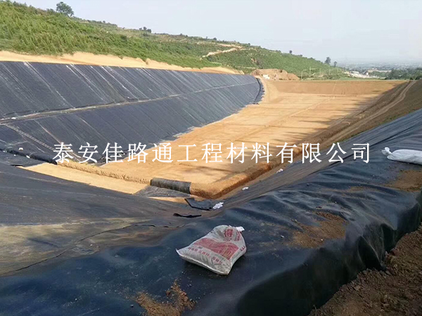 保障污水處理防滲膜防水防滲效果的要點 保障污水處理防滲膜防水防滲效果的要點